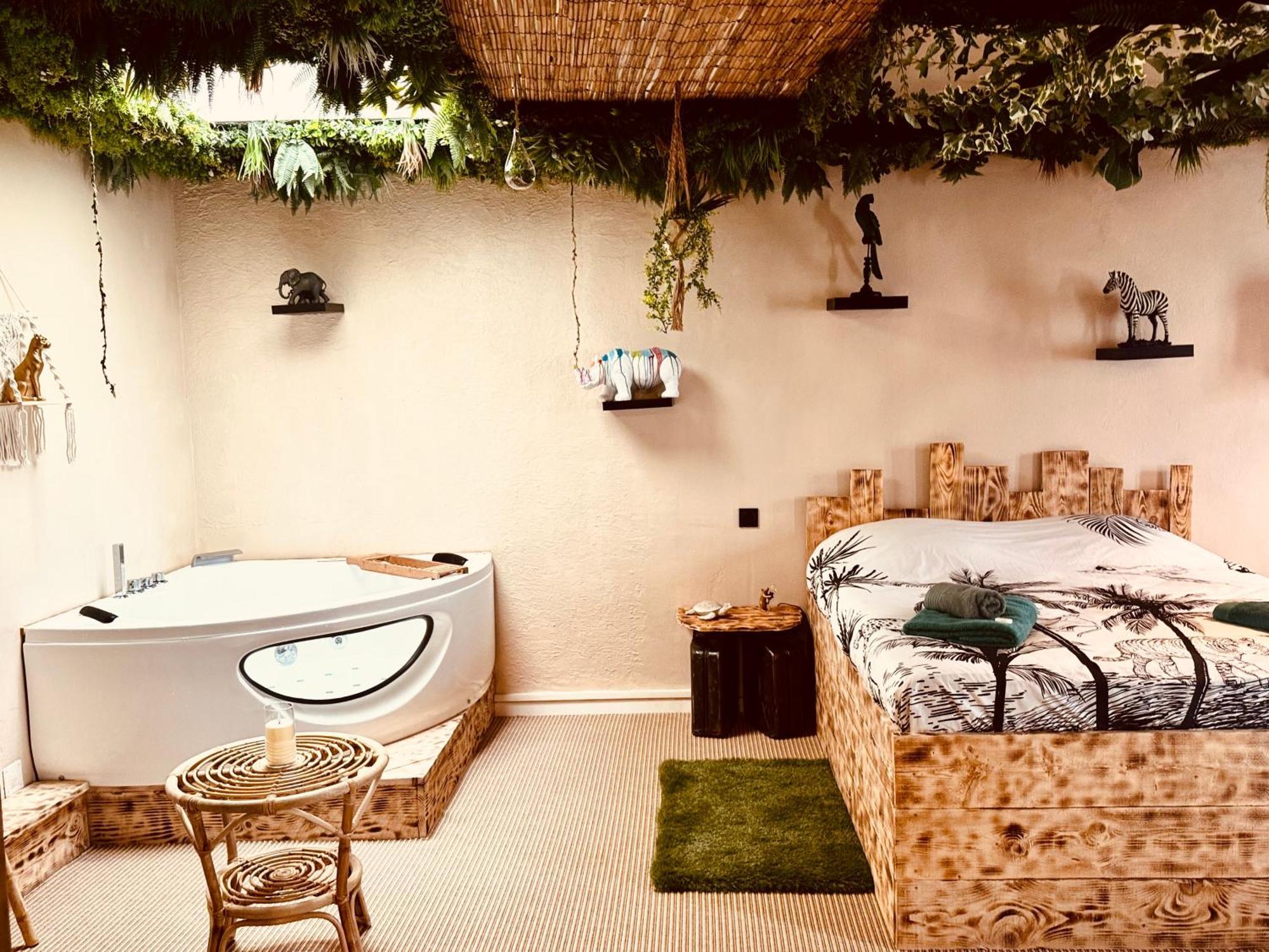 La Jungle De Sissy Saintes-Maries-de-la-Mer Exterior foto
